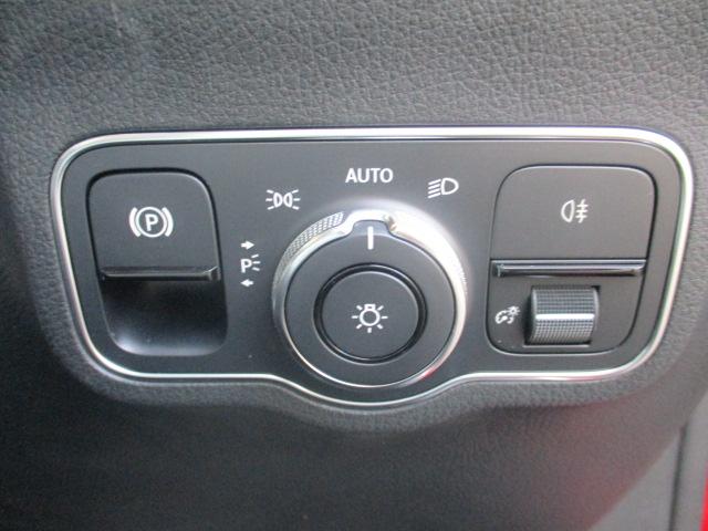 Ｂクラス Ｂ１８０　ＡＭＧレザーエクスクルーシブパッケージ　レザーＥＸ　アドバンスドＰＫＧ　レーダーセーフ　純正ナビＴＶ　全方位カメラ　黒革シート　アンビエントライト　ＨＵＤ　パワーテールゲート　シートヒーター　ワイヤレスチャージ　マルチビームＬＥＤ（28枚目）