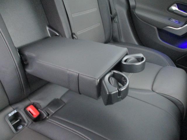 ＣＬＡクラス 　レザーＥＸ　サンルーフ　アドバンスドＰＫＧ　レーダーセーフ　純正ナビＴＶ　全方位カメラ　革シート　アンビエントライト　ＨＵＤ　シートヒーター　マルチビームＬＥＤ　ドラレコ（68枚目）