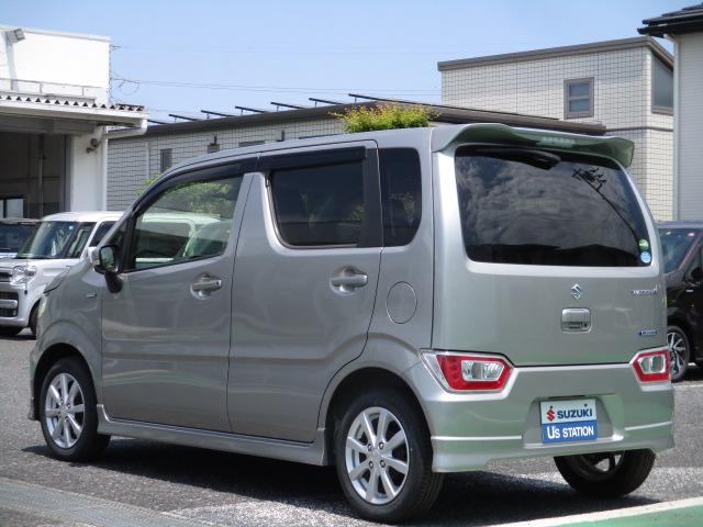 HYBRID FZ 衝突被害軽減ブレーキ 前後ドラレコ 衝突被害軽減ブレーキ 前後ドラレコ ドアバイザー フロアマット ステアリングオーディオスイッチ オートライト運転席シートヒーター ヘッドアップディスプレイ 電動格納ドアミラー メンテナンスノート(4枚目)