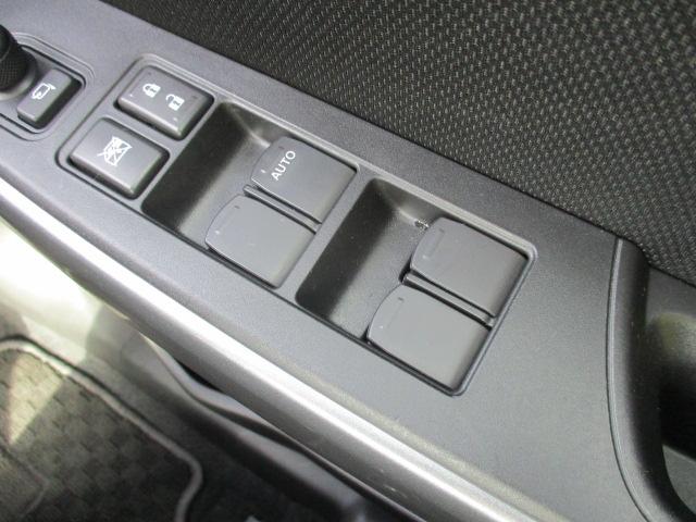 ＲＳ　２型　前後衝突被害軽減ブレーキ　スマートキー　２型　前後衝突被害軽減ブレーキ　スマートキー　電動格納ドアミラー　フロアマット　パドルシフト　ＬＥＤヘッドランプ　ディーラー保証付き　メンテナンスノート　取扱説明書　ステアリングオーディオスイッチ(28枚目)