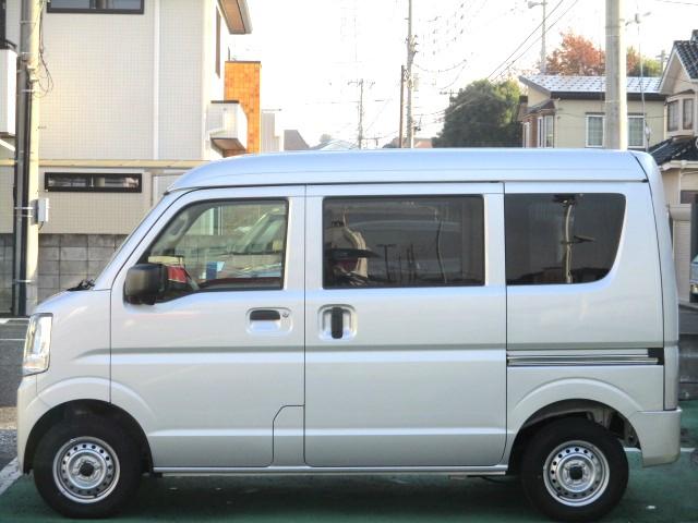 エブリイ ＰＡ　６型　前後衝突被害軽減ブレーキ　フロアマット　禁煙車　ハイルーフ　メンテナンスノート　取扱説明書　ディーラー保証付　ＦＭ／ＡＭラジオ　両側スライドドア　オートライト　リヤパーキングセンサー　スペアキー　エアコン・パワステ　シルキーシルバーメタリック（3枚目）