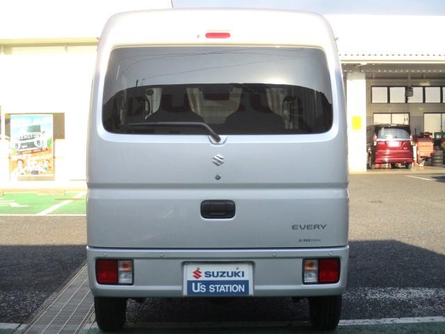 エブリイ ＰＡ　６型　前後衝突被害軽減ブレーキ　フロアマット　禁煙車　ハイルーフ　メンテナンスノート　取扱説明書　ディーラー保証付　ＦＭ／ＡＭラジオ　両側スライドドア　オートライト　リヤパーキングセンサー　スペアキー　エアコン・パワステ　シルキーシルバーメタリック（5枚目）