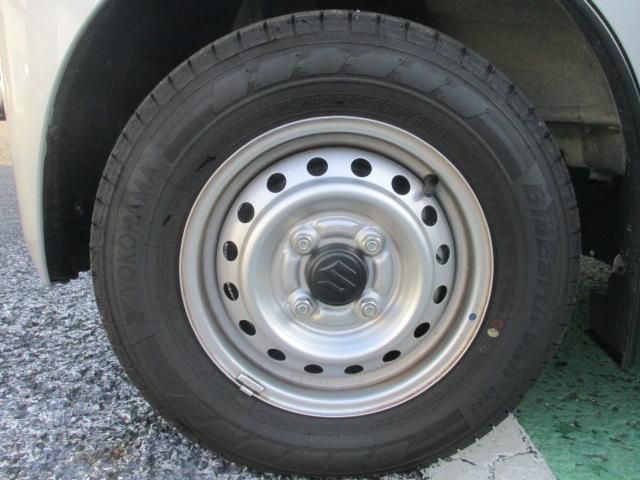 エブリイ ＰＡ　６型　前後衝突被害軽減ブレーキ　フロアマット　禁煙車　ハイルーフ　メンテナンスノート　取扱説明書　ディーラー保証付　ＦＭ／ＡＭラジオ　両側スライドドア　オートライト　リヤパーキングセンサー　スペアキー　エアコン・パワステ　シルキーシルバーメタリック（32枚目）