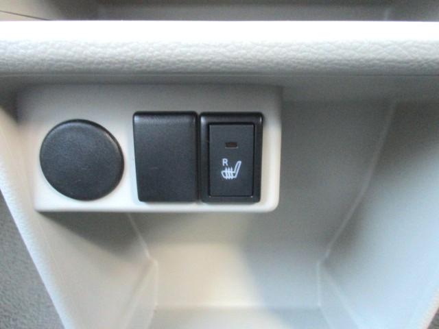 アルトラパン Ｇ　３型　自社レンタカーＵＰ　ナビ　ＥＴＣ　禁煙車　Ｂｌｕｅｔｏｏｔｈ機能対応　前後衝突被害軽減ブレーキ　フロアマット　スマートキー　運転席シートヒーター　ディーラー保証付　車検整備付　ワンオーナー車　ベンチシート　オートライト　盗難警報装置（21枚目）