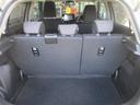 後席を倒さなくても十分な荷室スペースがございます!