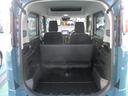 後席を倒さなくても十分な荷室スペースがございます！