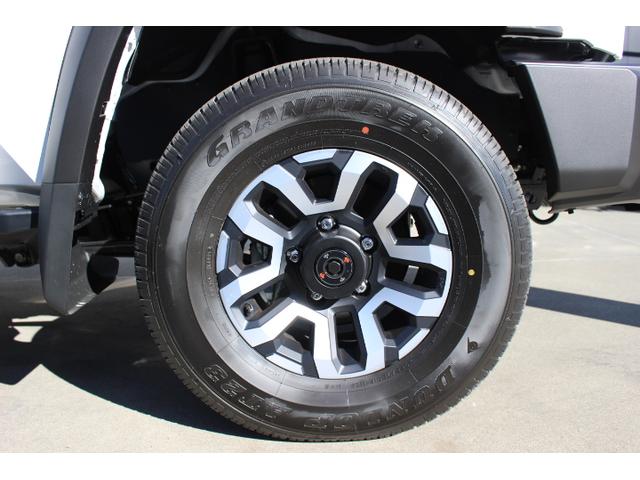 ランドクルーザー70 AX ジャオスフロントバンパーガーニッシュ・キーレス・ETC・クルコン・純正16AW・デフロック(9枚目)