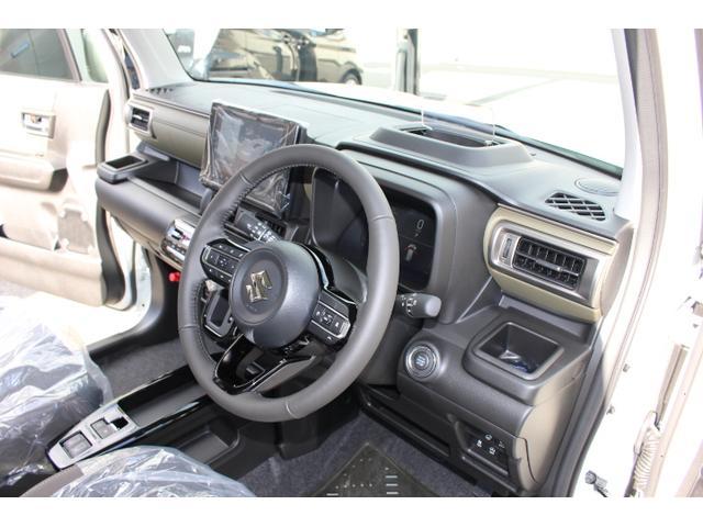 ステアリング形状も変更されました