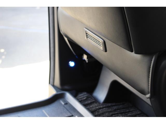 アルファード ２．５Ｓ　Ｃパッケージ　純正１０型ＳＤナビ・フルセグ・純正１２．１型フリップダウンモニター・バックカメラ・２．０ＥＴＣ・ドライブレコーダー・両側電動スライドドア・パワーバックドア・サンルーフ・１８インチアルミ・本革黒革シート（20枚目）