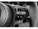 ｅ：ＨＥＶ　Ｚ・ＰＬａＹパッケージ　パノラマルーフ・ブラインドスポットインフォメーション・アダプティブドライビングビーム・Ｈｏｎｄａ　ＣＯＮＮＥＣＴディスプレー＋ＥＴＣ２．０車載器＋ワイヤレス充電器・マルチビューカメラシステム（19枚目）