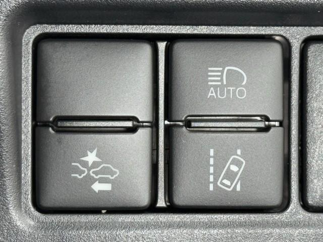 ヴォクシー ＺＳ　煌ＩＩ　スマートキー・プッシュスタート　バックガイドモニター　セキュリティアラーム　両側パワスラドア　１オーナー　ＥＴＣ車載器　記録簿付き　ワンセグＴＶ　ＶＳＣ　ＬＥＤライト　助手席エアバック　ＡＣ　パワステ（14枚目）