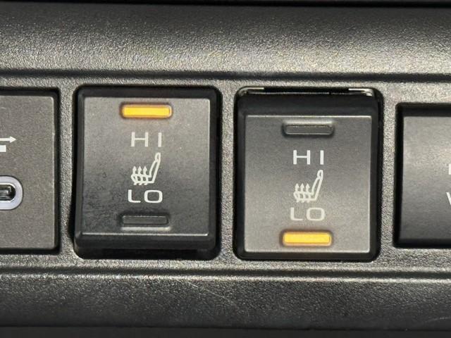 カローラクロス ハイブリッド　Ｚ　ＰＣＳ　フルセグテレビ　パノラマムーンルーフ　ＬＥＤヘッドライト　Ｂカメラ　ナビ・ＴＶ　インテリジェントキー　パワーシート　アイドルストップ　キーフリー　ドライブレコーダー　アルミホイール　ＥＴＣ（14枚目）