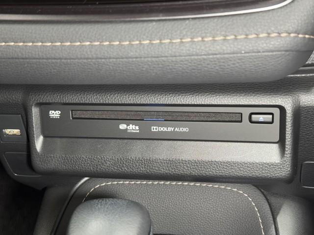 カローラ ダブルバイビー　衝突被害軽減ブレーキ　オートエアコン　ナビ　盗難防止装置　キーフリー　ＬＥＤ　バックモニター　スマートキー　メモリーナビ　サイドエアバッグ　オートクルーズコントロール　横滑り防止機能　ＡＷ　エアバッグ（8枚目）