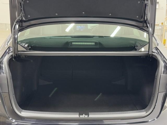 カローラ ダブルバイビー　衝突被害軽減ブレーキ　オートエアコン　ナビ　盗難防止装置　キーフリー　ＬＥＤ　バックモニター　スマートキー　メモリーナビ　サイドエアバッグ　オートクルーズコントロール　横滑り防止機能　ＡＷ　エアバッグ（16枚目）