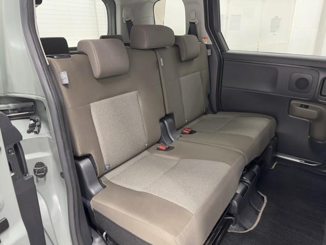 シエンタ ハイブリッドＧ　ウォークスルー　アルミホイール　ＡＢＳ　横滑り防止機能　盗難防止システム　エアバッグ　キーレス　ＬＥＤ　オートクルーズコントロール　ドラレコ　フルセグ　記録簿　ミュージックプレイヤー接続可　Ｂカメラ（17枚目）