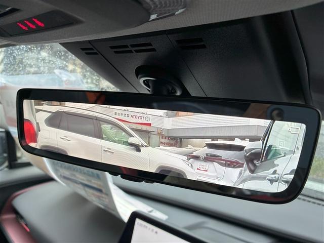 プリウス Ｚ　リアカメラ　パノラマサンルーフ　プリクラッシュ　ＰＷシート　１オーナ　ＡＣ１００Ｖ電源　ＬＥＤランプ　オートクルーズ　アルミホイール　ドライブレコーダ　ＡＣ　運転席エアバッグ　横滑り防止装置　ＥＴＣ付（6枚目）