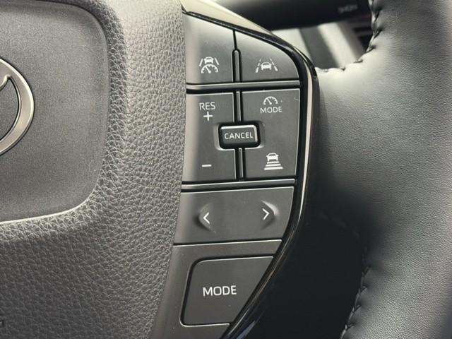 プリウス Ｚ　リアカメラ　パノラマサンルーフ　プリクラッシュ　ＰＷシート　１オーナ　ＡＣ１００Ｖ電源　ＬＥＤランプ　オートクルーズ　アルミホイール　ドライブレコーダ　ＡＣ　運転席エアバッグ　横滑り防止装置　ＥＴＣ付（12枚目）