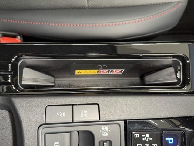 プリウス Ｚ　リアカメラ　パノラマサンルーフ　プリクラッシュ　ＰＷシート　１オーナ　ＡＣ１００Ｖ電源　ＬＥＤランプ　オートクルーズ　アルミホイール　ドライブレコーダ　ＡＣ　運転席エアバッグ　横滑り防止装置　ＥＴＣ付（16枚目）