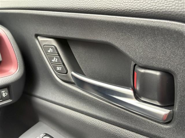 プリウス Ｚ　リアカメラ　パノラマサンルーフ　プリクラッシュ　ＰＷシート　１オーナ　ＡＣ１００Ｖ電源　ＬＥＤランプ　オートクルーズ　アルミホイール　ドライブレコーダ　ＡＣ　運転席エアバッグ　横滑り防止装置　ＥＴＣ付（21枚目）