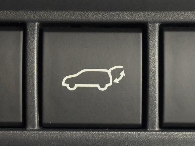 プリウス Ｚ　リアカメラ　パノラマサンルーフ　プリクラッシュ　ＰＷシート　１オーナ　ＡＣ１００Ｖ電源　ＬＥＤランプ　オートクルーズ　アルミホイール　ドライブレコーダ　ＡＣ　運転席エアバッグ　横滑り防止装置　ＥＴＣ付（26枚目）