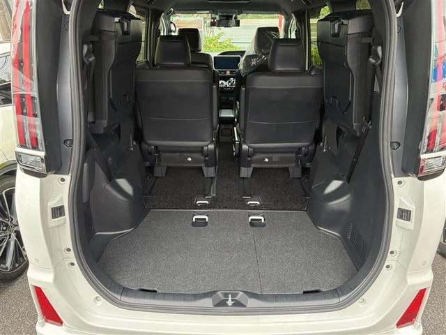 ノア ハイブリッドＳｉ　ダブルバイビーＩＩＩ　地デジ　バックモニター　両側ＰＳＤ　ＬＥＤ　ナビ＆ＴＶ　ＤＶＤ　横滑り防止装置　アルミホイール　スマキー　エアバッグ　クルコン　ＡＣ　３列シート　ドライブレコーダー　キーフリー　１オ－ナ－　ＥＴＣ（27枚目）