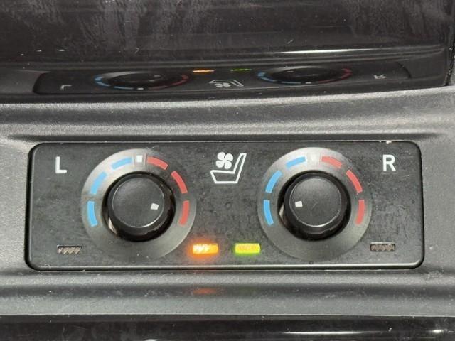 アルファード ２．５Ｓ　Ｃパッケージ　両電動ドア　Ｂモニタ　地デジ　エアロ　定期点検記録簿　ＤＶＤ再生可能　リアオートエアコン　ナビテレビ　横滑り防止　クルコン　ＡＣ１００Ｖ電源　セキュリティ　ＥＴＣ車載器　ＬＥＤヘッドライト　エアコン（22枚目）