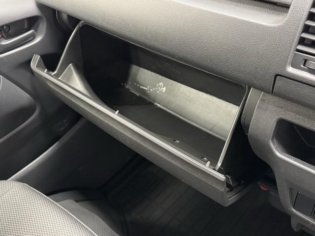 ハイエースバン ＤＸ　ＧＬパッケージ　デュアルエアバック　ワンオーナー　リモコンキー　横滑り防止　オートエアコン　パワーウィンドウ　エアバッグ　パワステ　盗難防止装置　ＡＢＳ　メンテナンスノート　ＥＴＣ　ドラレコ　プリクラッシュセーフティ（10枚目）