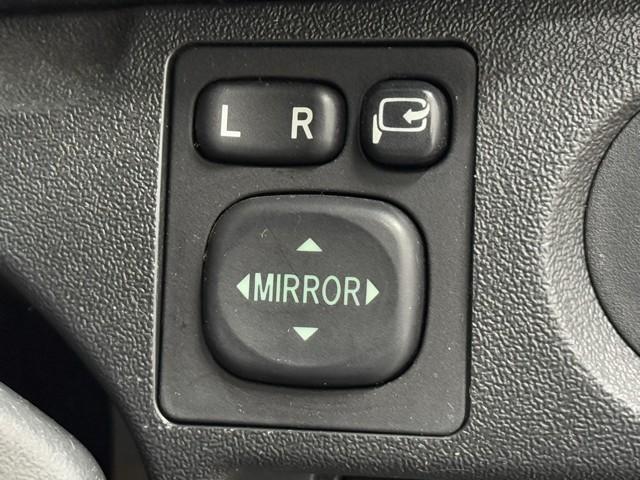 ハイエースバン ＤＸ　ＧＬパッケージ　デュアルエアバック　ワンオーナー　リモコンキー　横滑り防止　オートエアコン　パワーウィンドウ　エアバッグ　パワステ　盗難防止装置　ＡＢＳ　メンテナンスノート　ＥＴＣ　ドラレコ　プリクラッシュセーフティ（11枚目）