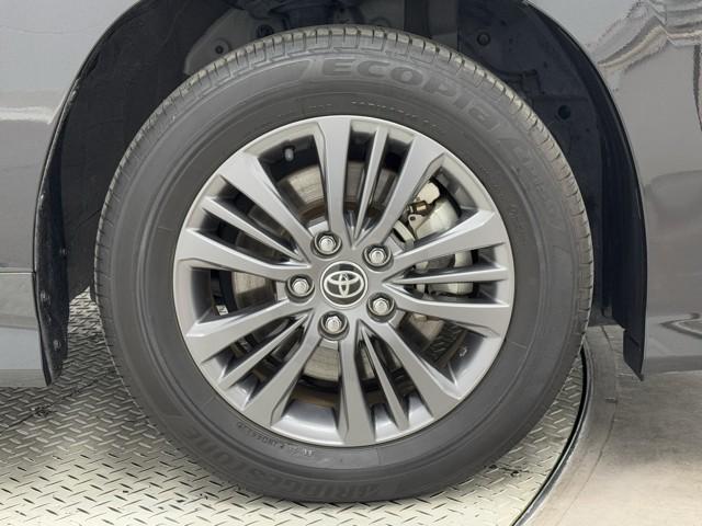 ヴォクシー ハイブリッドS-G リアオートエアコン TV 地デジ クルコン Bカメラ 横滑防止装置 LEDヘッド ETC車載器 ワンオーナー車 両側自動ドア キーレス アルミホイール 3列シート スマートキー 寒冷地仕様 点検記録簿(18枚目)