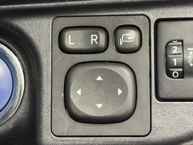 アクア Sスタイルブラック AUX端子 ECOモード 記録簿あり バックモニタ- 地デジフルセグ ナビTV イモビライザー LEDライト スマートキープッシュスタート アルミホイール ETC付き Wエアバッグ キーフリ ABS(11枚目)