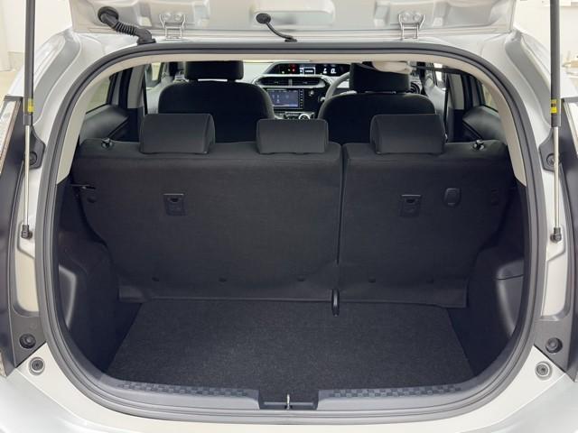 アクア Sスタイルブラック AUX端子 ECOモード 記録簿あり バックモニタ- 地デジフルセグ ナビTV イモビライザー LEDライト スマートキープッシュスタート アルミホイール ETC付き Wエアバッグ キーフリ ABS(16枚目)