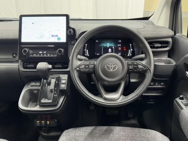 シエンタ Ｚ　Ｗ電動ドア　イモビ　クルーズＣ　ＬＥＤヘッドランプ　アルミ　ＥＴＣ　Ｓキー　元試乗車　横滑り防止機能　メモリーナビ　パワーウィンドウ　記録簿　エアバック　ＡＢＳ　ドラレコ　カーテンエアバック（4枚目）