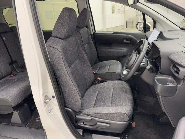 シエンタ Ｚ　Ｗ電動ドア　イモビ　クルーズＣ　ＬＥＤヘッドランプ　アルミ　ＥＴＣ　Ｓキー　元試乗車　横滑り防止機能　メモリーナビ　パワーウィンドウ　記録簿　エアバック　ＡＢＳ　ドラレコ　カーテンエアバック（15枚目）