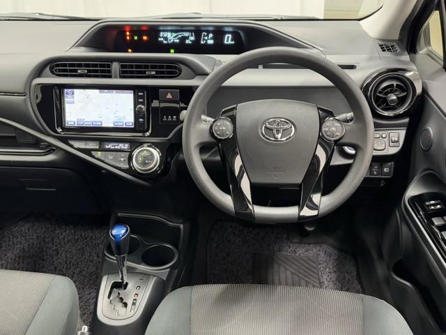 アクア Ｓスタイルブラック　ＡＵＸ端子　ＥＣＯモード　記録簿あり　バックモニタ－　地デジフルセグ　ナビＴＶ　イモビライザー　スマートキープッシュスタート　１オーナー　ＥＴＣ付き　Ｗエアバッグ　キーフリ　メモリーナビゲーション（4枚目）