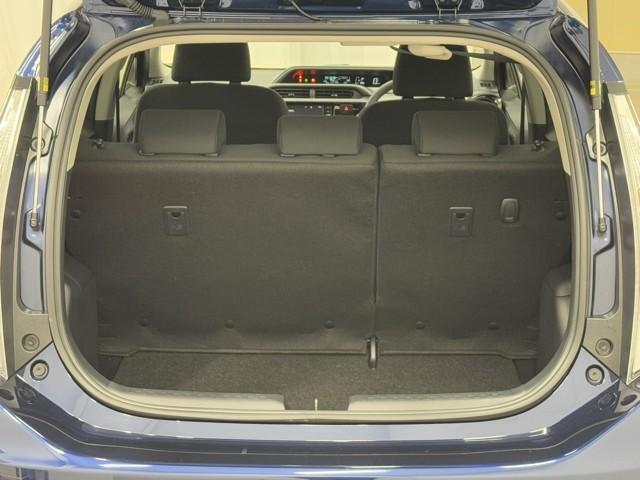 アクア Ｓスタイルブラック　ＡＵＸ端子　ＥＣＯモード　記録簿あり　バックモニタ－　地デジフルセグ　ナビＴＶ　イモビライザー　スマートキープッシュスタート　１オーナー　ＥＴＣ付き　Ｗエアバッグ　キーフリ　メモリーナビゲーション（16枚目）