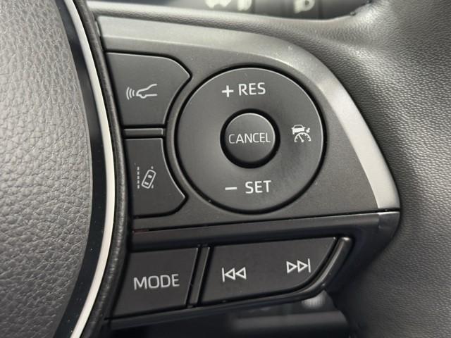 ＲＡＶ４ Ｇ　Ｚパッケージ　インテリジェントクリアランスソナー　パノラマルーフ　エアロ　整備記録簿　ＡＷＤ　ＬＥＤライト　アルミホイル　オートクルーズ　横滑り防止装置　バックガイドモニター　盗難防止装置　デュアルエアバッグ（14枚目）