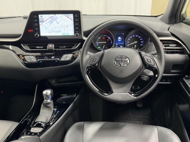 Ｃ－ＨＲ Ｇ　モード　ネロ　セーフティプラス　ＰＣＳ　点検記録簿　盗難防止　Ｒカメラ　ＬＥＤライト　アイドリングストップ　アルミ　クルーズＣ　エアバッグ　ＡＢＳ　ナビ　スマートキ－　ＥＴＣ車載器　キーフリー　オートエアコン　横滑り防止　ドラレコ（4枚目）