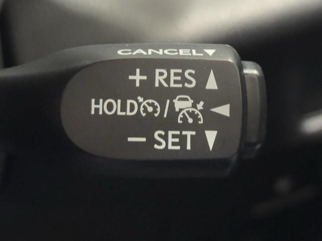 Ｃ－ＨＲ Ｇ　モード　ネロ　セーフティプラス　ＰＣＳ　点検記録簿　盗難防止　Ｒカメラ　ＬＥＤライト　アイドリングストップ　アルミ　クルーズＣ　エアバッグ　ＡＢＳ　ナビ　スマートキ－　ＥＴＣ車載器　キーフリー　オートエアコン　横滑り防止　ドラレコ（10枚目）