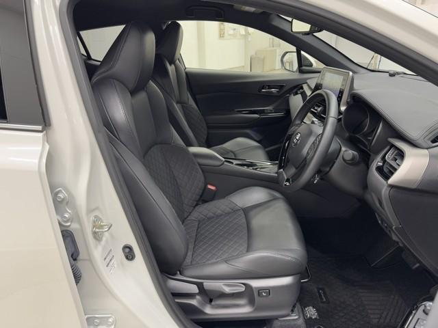 Ｃ－ＨＲ Ｇ　モード　ネロ　セーフティプラス　ＰＣＳ　点検記録簿　盗難防止　Ｒカメラ　ＬＥＤライト　アイドリングストップ　アルミ　クルーズＣ　エアバッグ　ＡＢＳ　ナビ　スマートキ－　ＥＴＣ車載器　キーフリー　オートエアコン　横滑り防止　ドラレコ（15枚目）