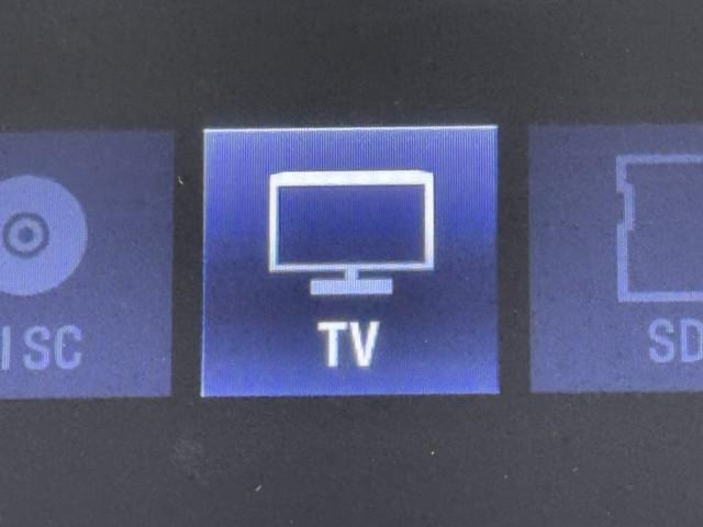 プリウスアルファ Ｓ　チューン　ブラックＩＩ　地デジフルセグ　横滑防止　イモビ　Ｂカメラ　ナビＴＶ　サイドエアバッグ　インテリキー　ＡＡＣ　キーレスエントリー　ＡＢＳ　ワンオーナー車　パワーウインドウ　ＡＵＸ　パワステ　ＡＷ　ＤＶＤ　ＥＣＯモード（7枚目）