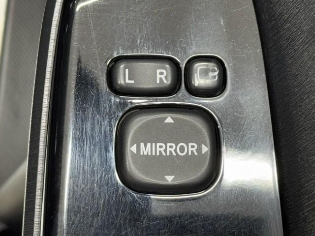 プリウスアルファ Ｓ　チューン　ブラックＩＩ　地デジフルセグ　横滑防止　イモビ　Ｂカメラ　ナビＴＶ　サイドエアバッグ　インテリキー　ＡＡＣ　キーレスエントリー　ＡＢＳ　ワンオーナー車　パワーウインドウ　ＡＵＸ　パワステ　ＡＷ　ＤＶＤ　ＥＣＯモード（13枚目）