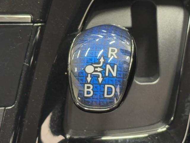 プリウスアルファ Ｓ　チューン　ブラックＩＩ　地デジフルセグ　横滑防止　イモビ　Ｂカメラ　ナビＴＶ　サイドエアバッグ　インテリキー　ＡＡＣ　キーレスエントリー　ＡＢＳ　ワンオーナー車　パワーウインドウ　ＡＵＸ　パワステ　ＡＷ　ＤＶＤ　ＥＣＯモード（14枚目）