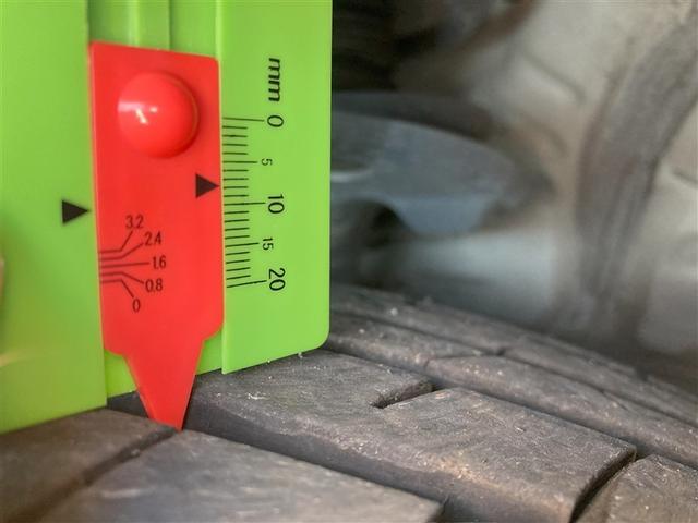 プリウスアルファ Ｓ　チューン　ブラックＩＩ　地デジフルセグ　横滑防止　イモビ　Ｂカメラ　ナビＴＶ　サイドエアバッグ　インテリキー　ＡＡＣ　キーレスエントリー　ＡＢＳ　ワンオーナー車　パワーウインドウ　ＡＵＸ　パワステ　ＡＷ　ＤＶＤ　ＥＣＯモード（20枚目）