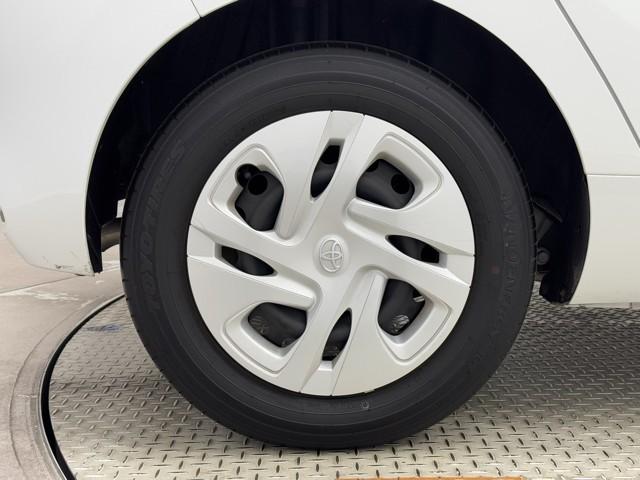 アクア Ｘ　踏み間違い防止　１００Ｖ　イモビ　ドライブレコーダー　ナビ　点検記録簿　ＬＥＤヘッドライト　スマートキー　横滑り防止機能　キーレスエントリー　オートクルーズ　オートエアコン　ＥＴＣ　カーテンエアバッグ（18枚目）