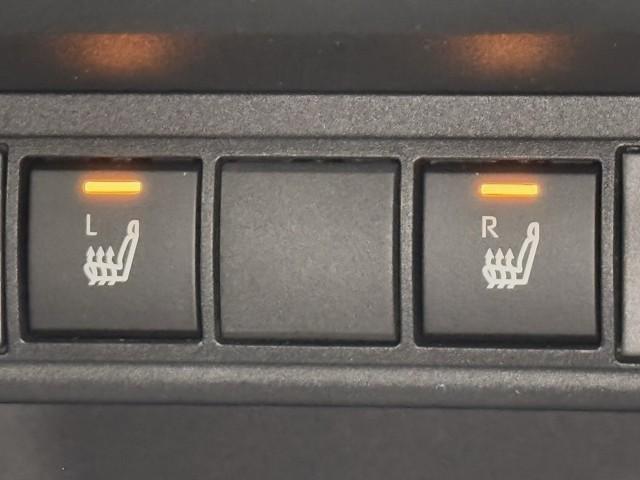 ヤリスクロス ハイブリッドＺ　ドライブレコーダ　インテリジェントキー　アルミホイル　ＬＥＤライト　１オ－ナ－　リアカメラ　クルーズコントロール　整備記録簿　横滑り防止システム　ナビＴＶ　メモリーナビゲーション　電動シ－ト　パワステ（15枚目）