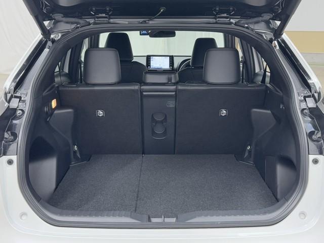 ヤリスクロス ハイブリッドＺ　ドライブレコーダ　インテリジェントキー　アルミホイル　ＬＥＤライト　１オ－ナ－　リアカメラ　クルーズコントロール　整備記録簿　横滑り防止システム　ナビＴＶ　メモリーナビゲーション　電動シ－ト　パワステ（19枚目）