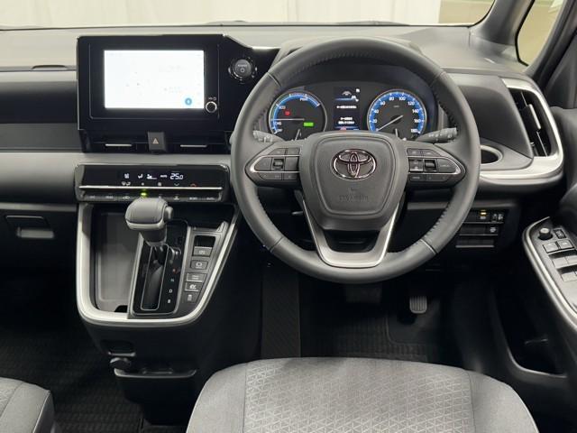 ノア ハイブリッドＳ－Ｇ　両電動ドア　衝突回避ブレーキ　ダブルエアコン　イモビ　クルコン　バックガイドモニター　横滑り防止装置　ＬＥＤヘッドライト　ドライブレコーダー　キーレス　スマートキー　３列シート　ＴＶ　ＥＴＣ　アルミ（4枚目）