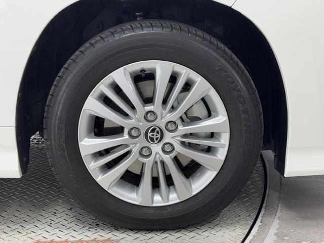 ノア ハイブリッドＳ－Ｇ　両電動ドア　衝突回避ブレーキ　ダブルエアコン　イモビ　クルコン　バックガイドモニター　横滑り防止装置　ＬＥＤヘッドライト　ドライブレコーダー　キーレス　スマートキー　３列シート　ＴＶ　ＥＴＣ　アルミ（18枚目）