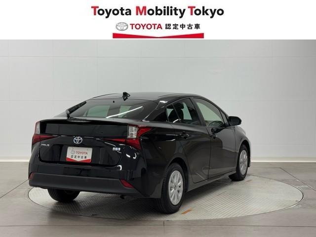 プリウス ＳセーフティプラスＩＩ　ディスプレイオーディオナビ　全周囲モニター　ドライブレコーダー　ＬＥＤライト　スマートキー　ＥＴＣ　純正アルミホイール　クルーズコントロール　クリアランスソナー　パワーウィンドウ　パワーステアリング（2枚目）