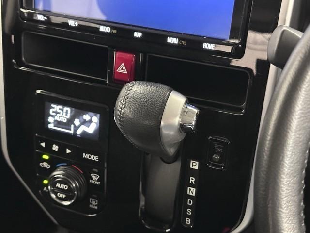 タンク カスタムＧ　プリクラッシュ　リアカメラ　両側自動ドア　クルコン　ＬＥＤ　横滑り防止　点検記録簿　ＤＶＤ　ドライブレコーダー　ナビＴＶ　スマートキー　アルミ　キーフリーシステム　ＥＴＣ付き　オートエアコン　ＡＢＳ（11枚目）
